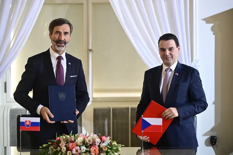 Bộ trưởng Bộ ngoại giao Macinka: Chính phủ Séc và Slovakia sẽ họp chung tại Slovakia vào tháng 11