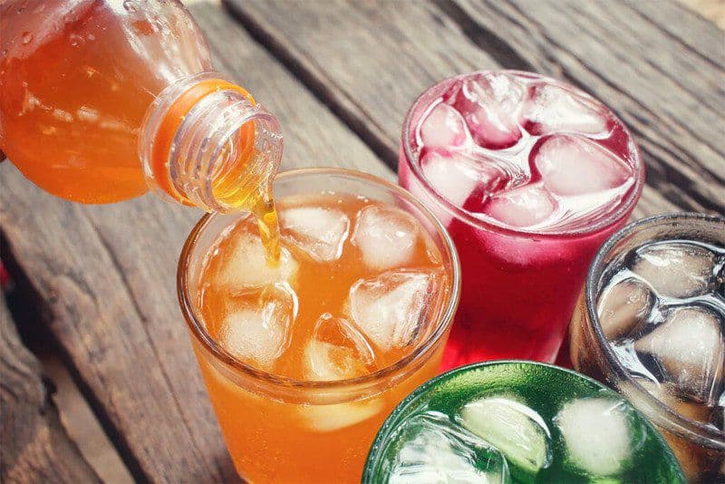 Đột quỵ tăng vọt khi nắng nóng, bác sĩ cảnh báo 4 món “cấm kỵ” nhiều người vẫn thường ăn