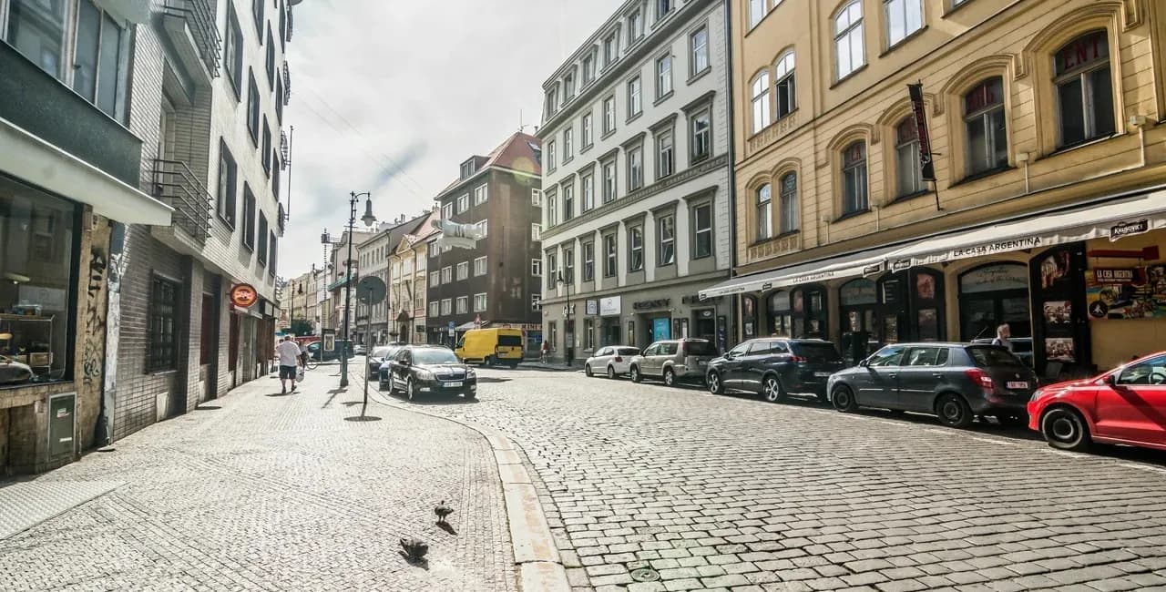 Danh sách những tuyến phố thiếu an toàn nhất Praha: 10 khu vực chiếm 29% số vụ bạo lực