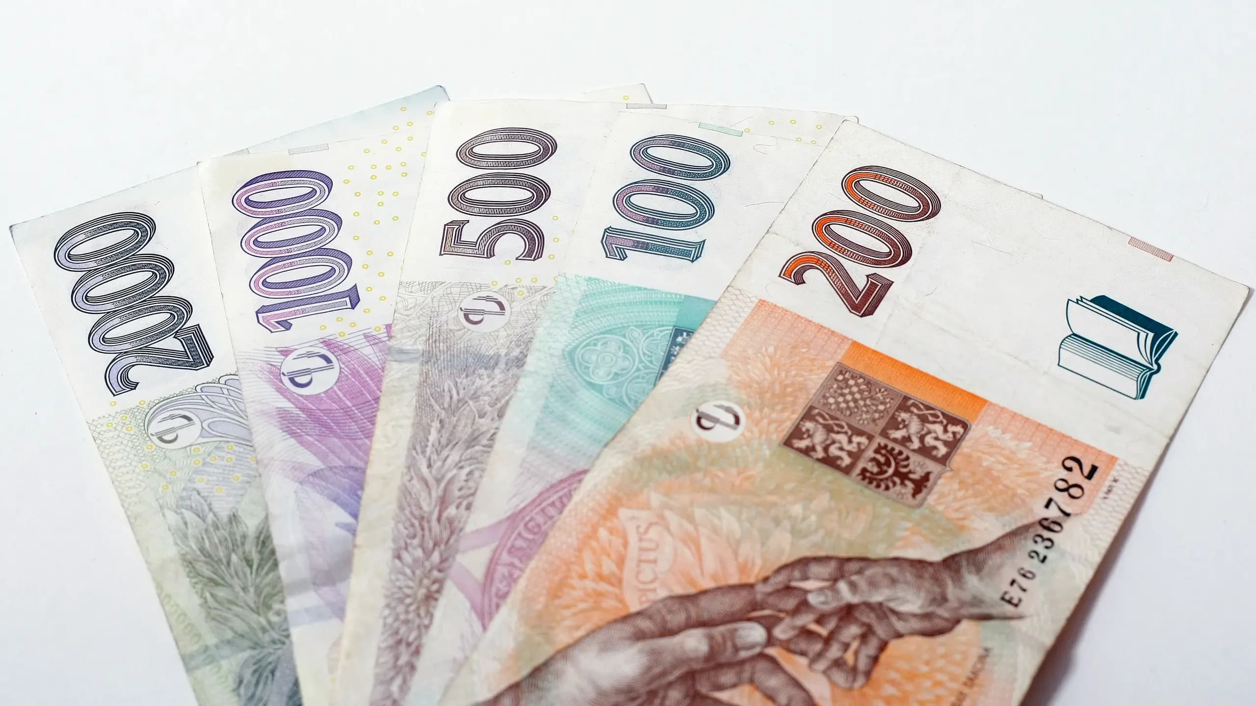 Nợ của các hộ gia đình tại ngân hàng Séc lên tới gần 2.800 tỷ korun
