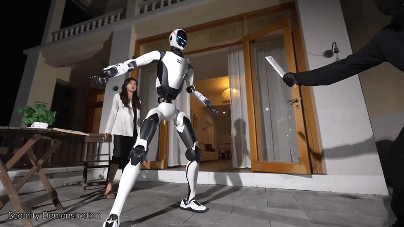 Trung Quốc ra mắt robot vệ sĩ có thể khống chế kẻ cầm dao, nhấc bổng ô tô