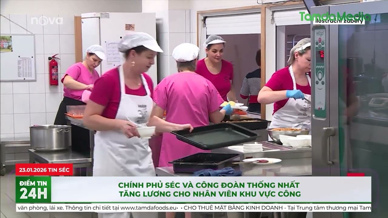 Chính phủ Séc và công đoàn thống nhất tăng lương cho nhân viên khu vực công