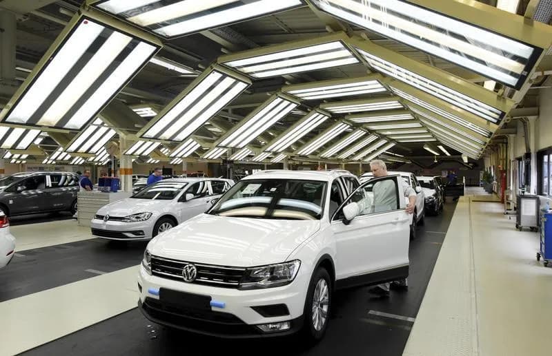 Volkswagen có thể phải triệu hồi khoảng 4 triệu xe toàn cầu, trong đó có hơn 1 triệu xe Škoda do lỗi hệ thống lái