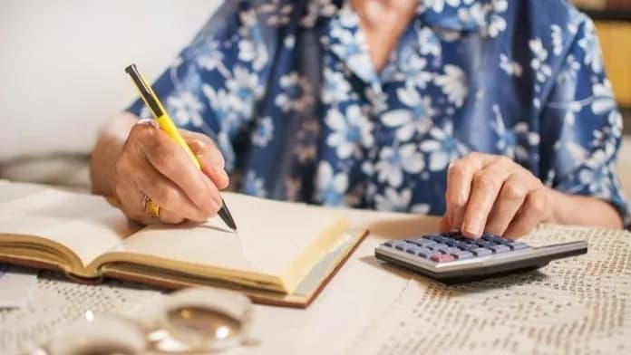 Séc đề xuất điều chỉnh chế độ hưu trí, phụ cấp nuôi con có thể tăng từ tháng 1