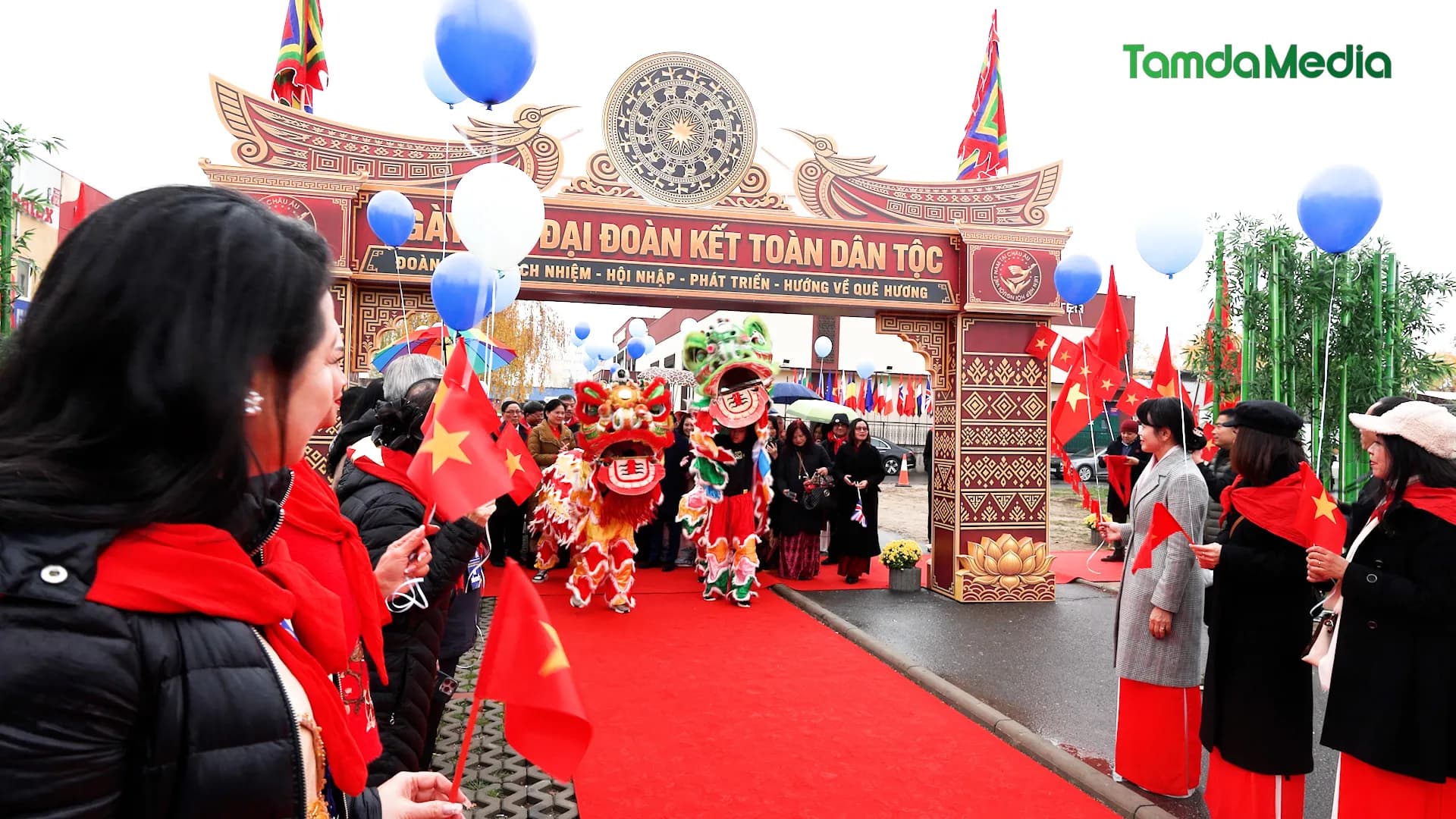 Ngày hội Đại đoàn kết toàn dân tộc tại châu Âu chính thức khai mạc
