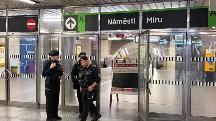 Người phụ nữ tử vong sau khi rơi xuống đường ray metro tại Praha