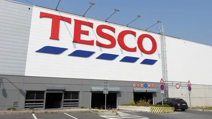 Ba tập đoàn bán lẻ chạy đua thâu tóm hệ thống Tesco tại Séc và Slovakia, thị trường Séc có thể đón thêm chuỗi siêu thị hoàn toàn mới