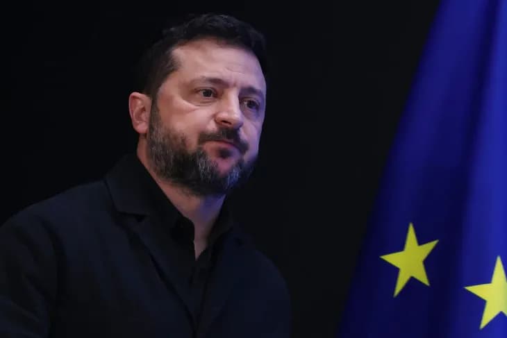 Ông Zelensky dự báo ông Trump tiếp tục dỡ bỏ trừng phạt Nga