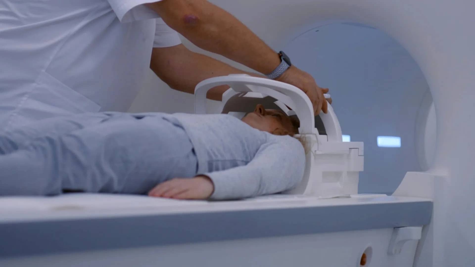 Séc: Phát hiện khoảng 850 ca ung thư não mỗi năm và những dấu hiệu cảnh báo âm thầm