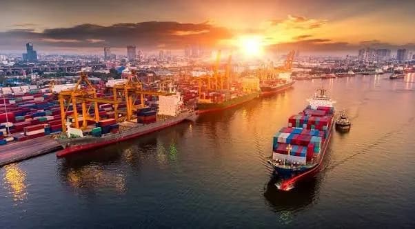 IMF dự báo GDP Việt Nam sẽ vượt Thái Lan vào năm 2030