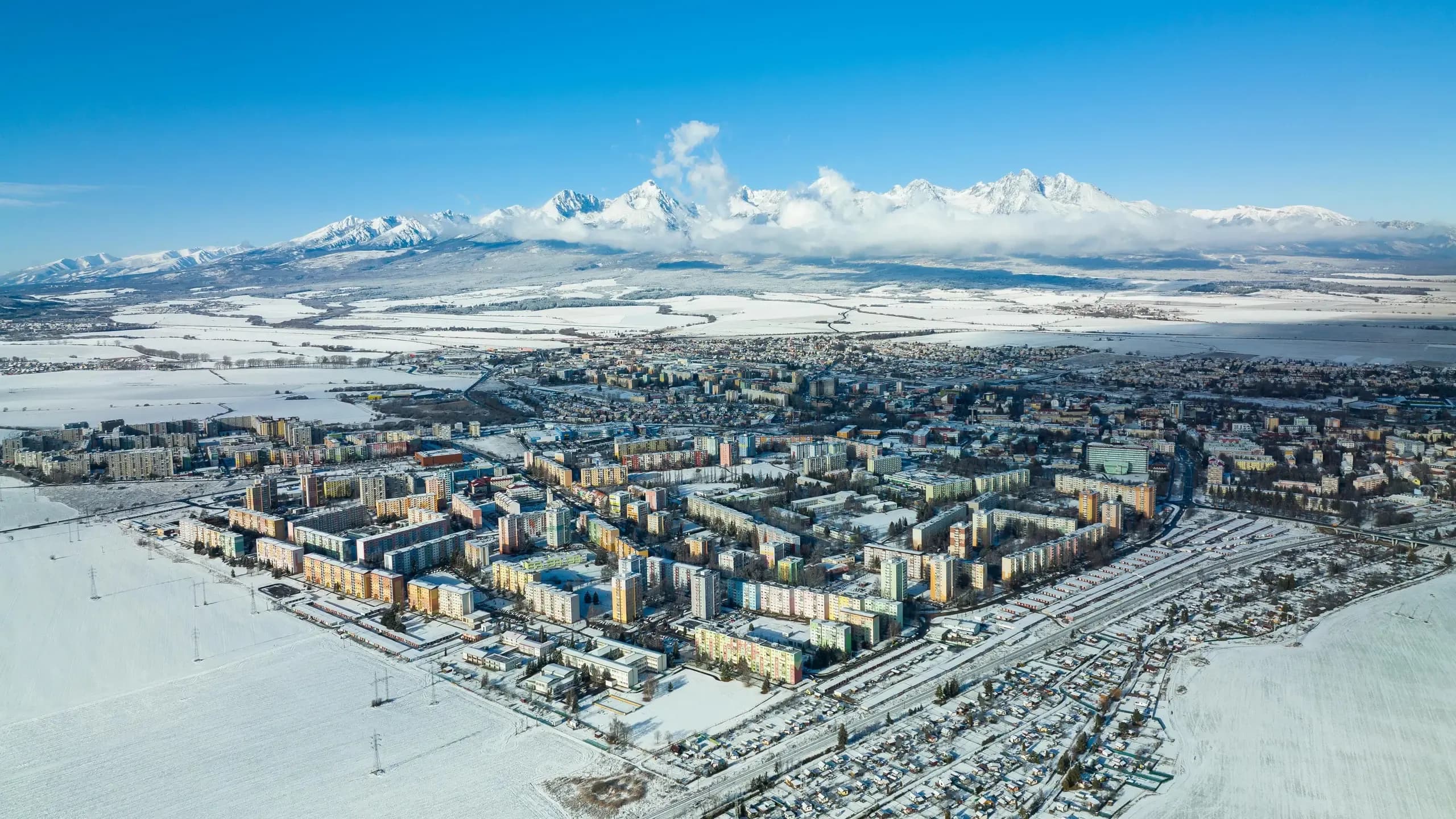 Đường bay Praha–Poprad được khôi phục, từ Praha đến Tatras chỉ còn một giờ bay
