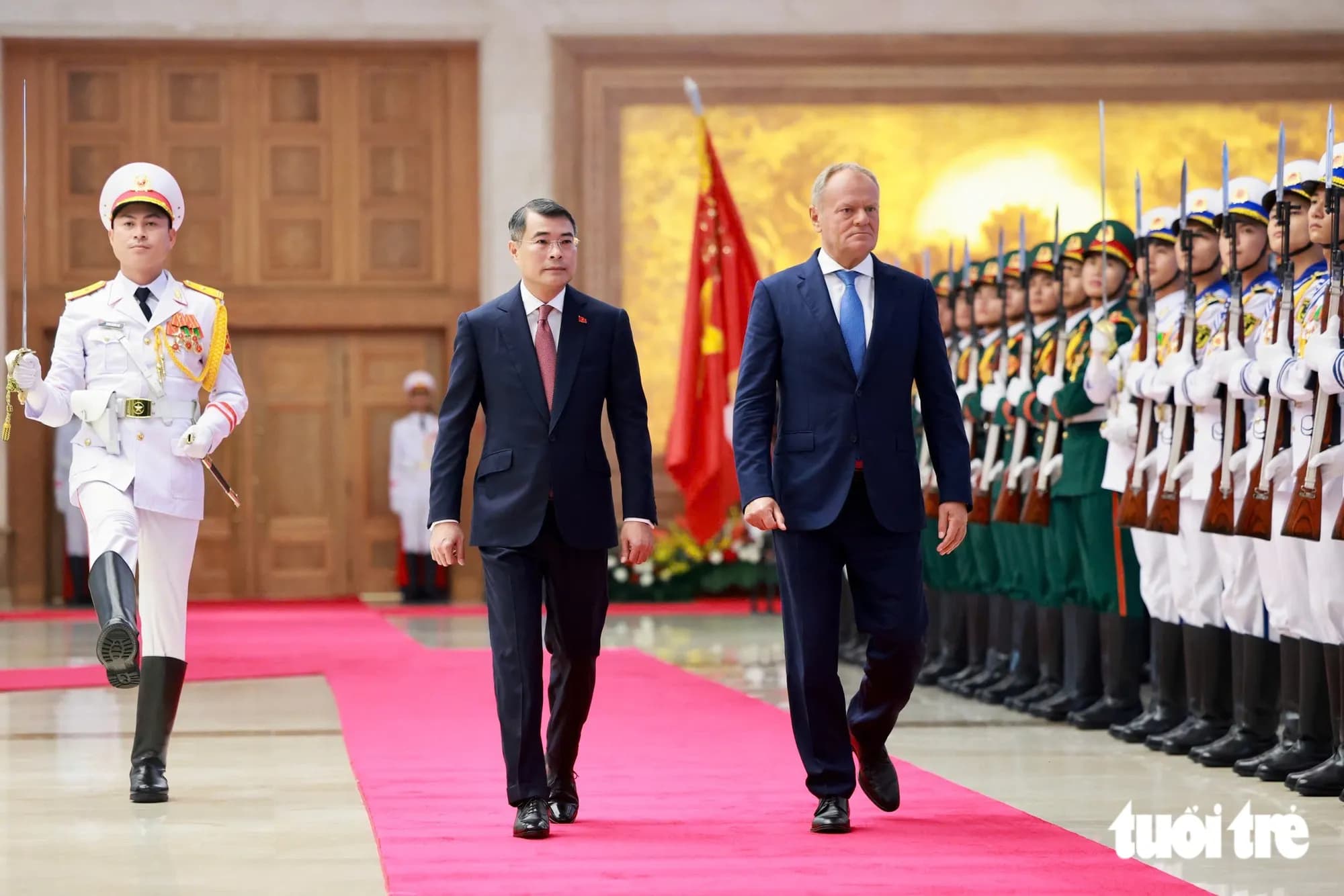 Lễ đón chính thức Thủ tướng Ba Lan Donald Tusk