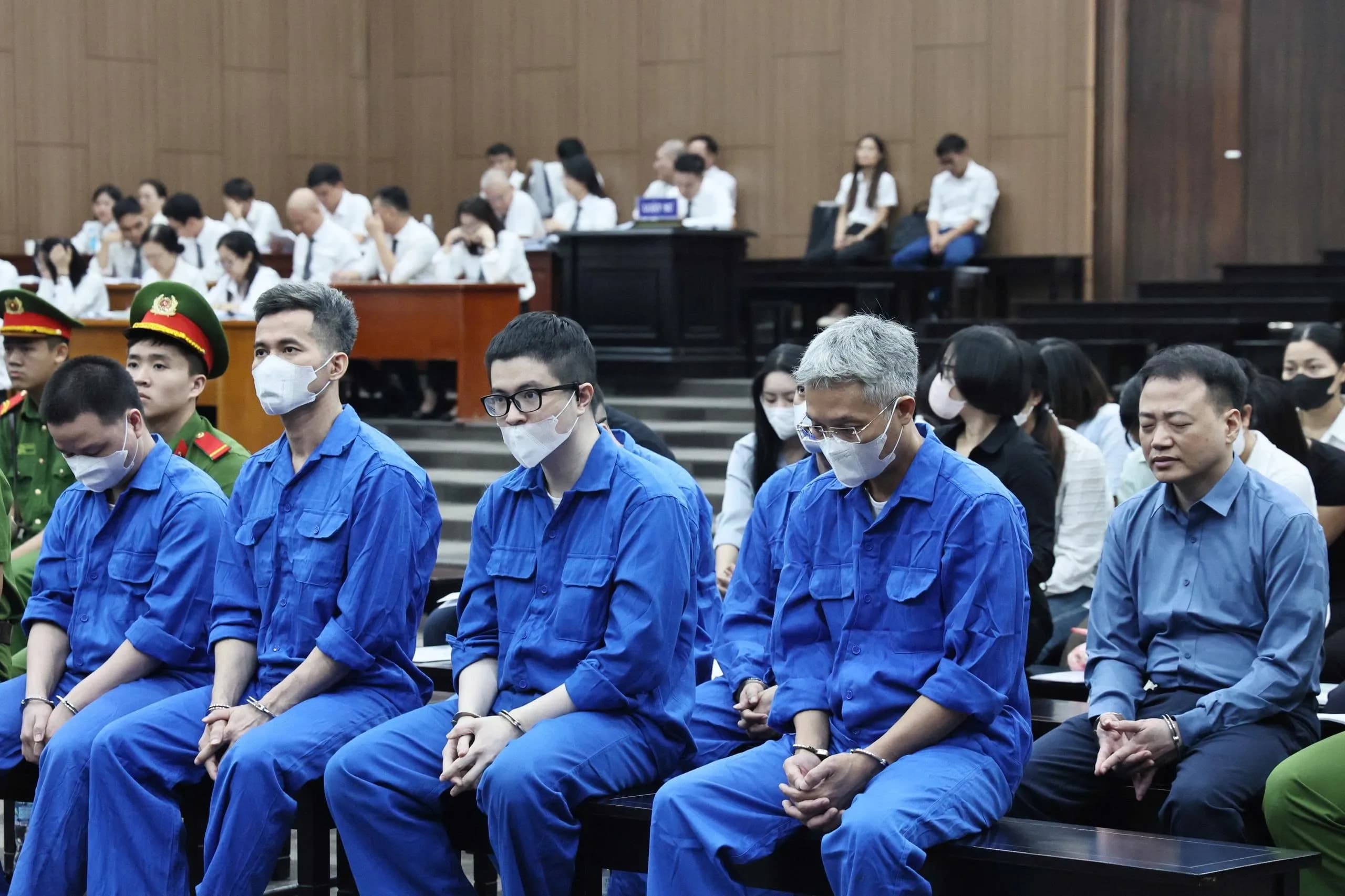 Mr Pips khai mắc rối loạn lưỡng cực, có lúc 'nhiều tiền đến đâu cũng thấy đời vô nghĩa'