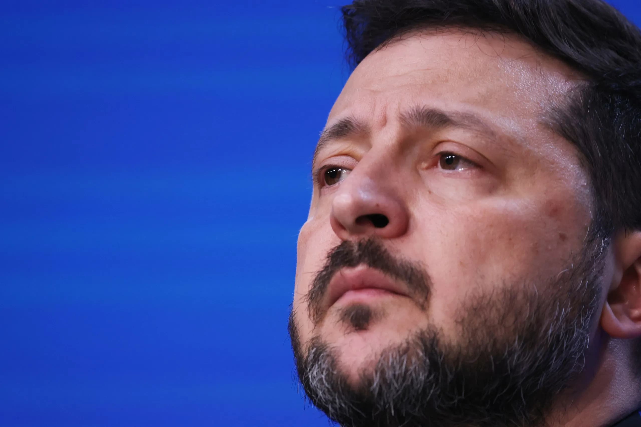 Ông Zelensky nói lại bị Mỹ cắt thông tin tình báo