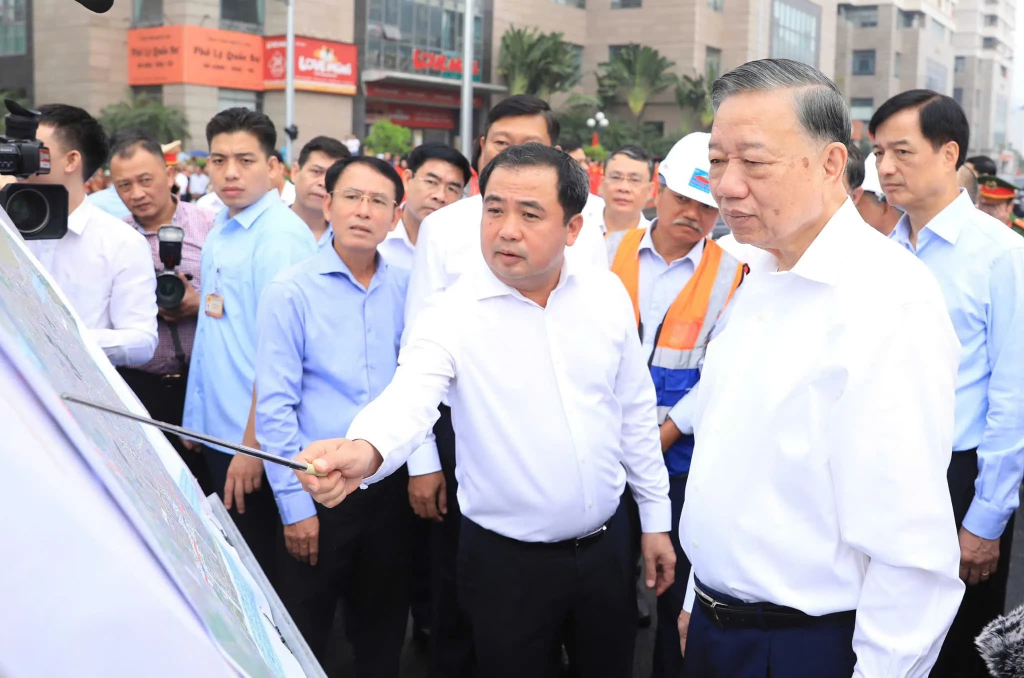 Tổng Bí thư, Chủ tịch nước Tô Lâm kiểm tra một số công trình, dự án của Thủ đô