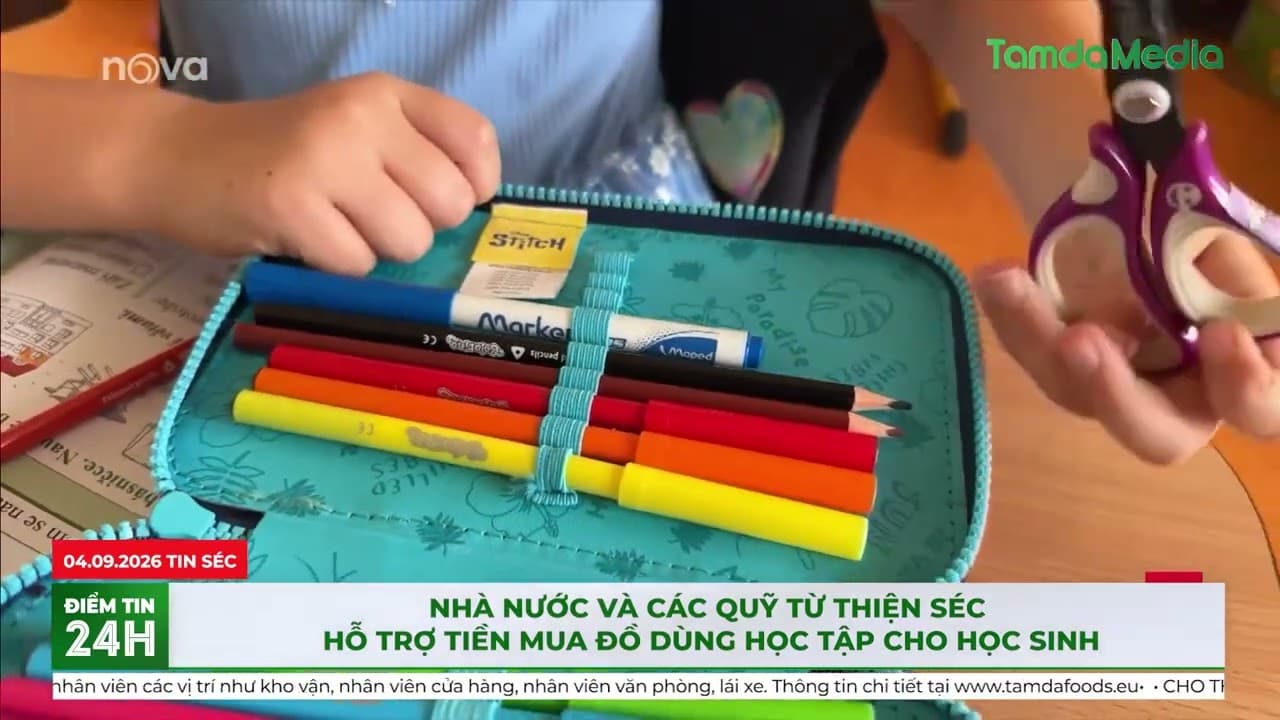 Nhà nước và các quỹ từ thiện Séc hỗ trợ tiền mua đồ dùng học tập cho học sinh